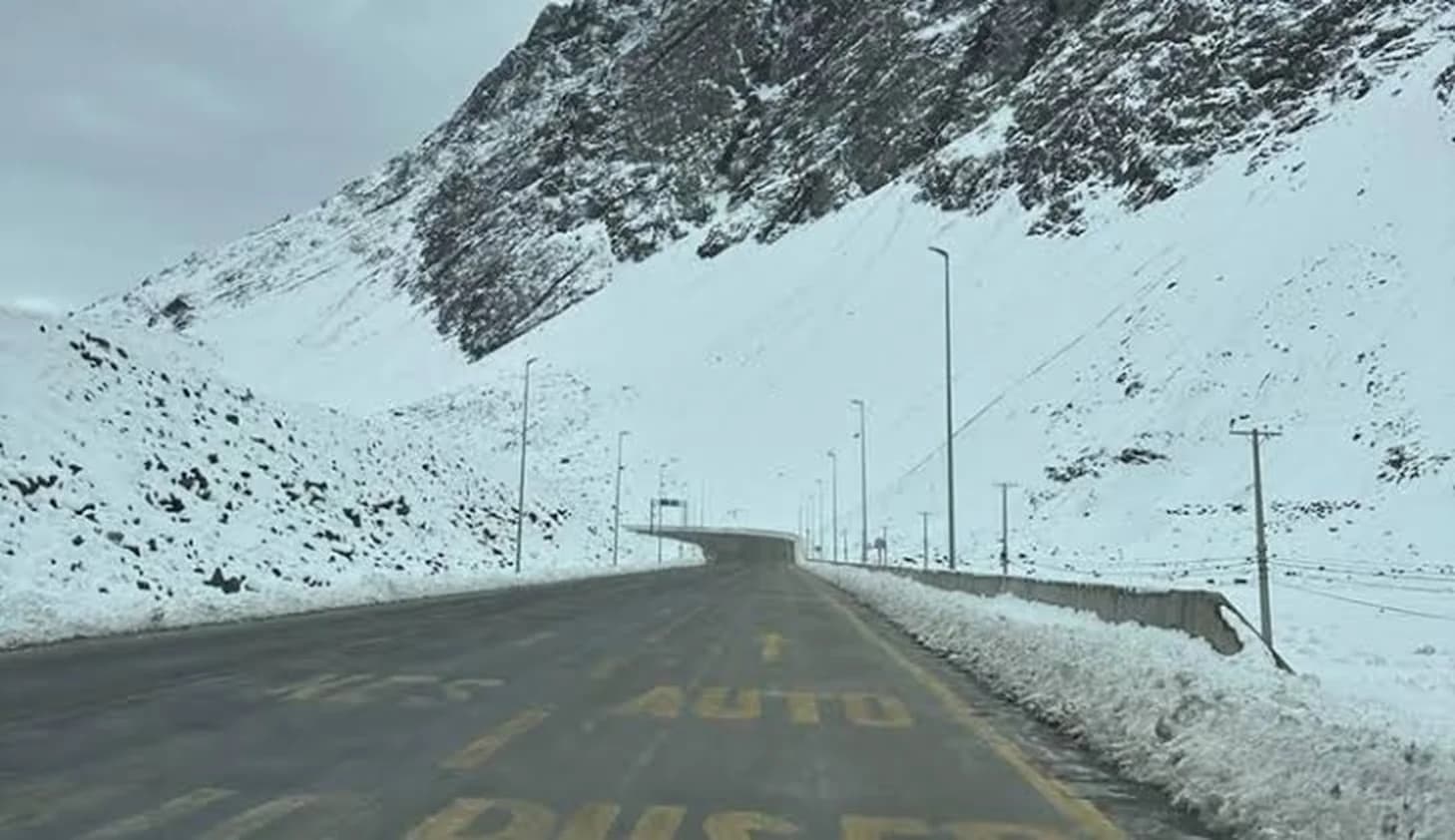 Paso Cristo Redentor reabre al turismo tras 34 días cerrado por nevadas