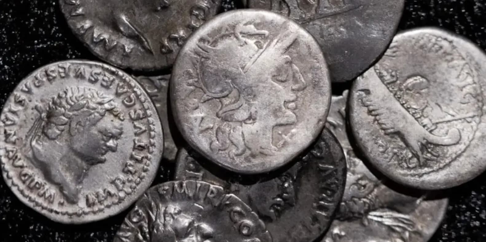 Hallan en Alemania el mayor tesoro de monedas romanas de plata