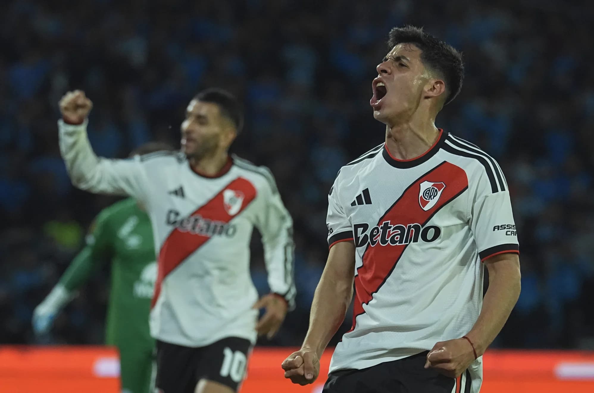 River goleó a Belgrano y volvió a la zona de playoffs del Clausura