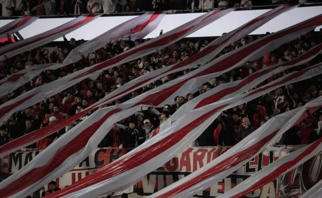 Un hincha de River murió en el Monumental tras la eliminación en la Sudamericana