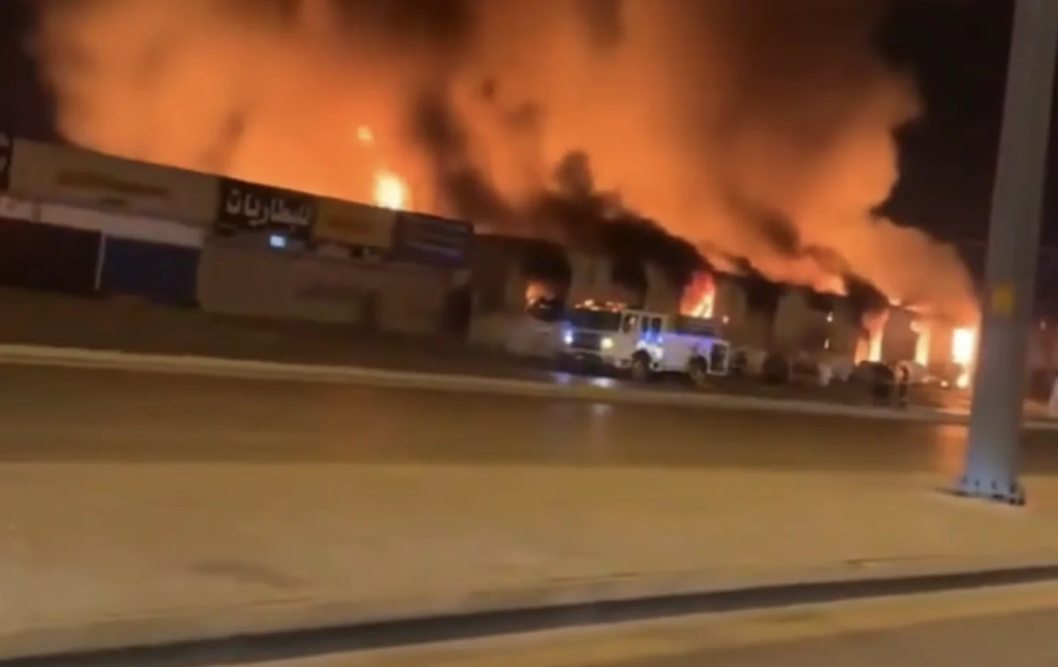 Alerta aérea en Riad tras explosiones cerca del aeropuerto Rey Khalid