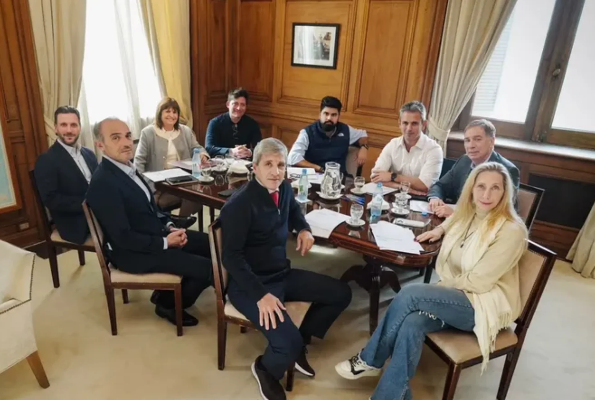 Luis Caputo anunciará medidas económicas este miércoles en conferencia
