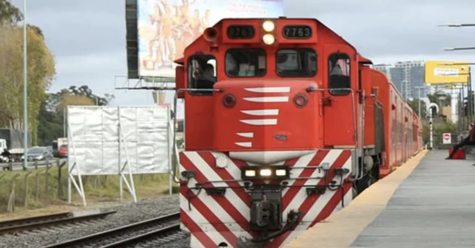 Indemnización millonaria a mujer que perdió una pierna al caer de un tren