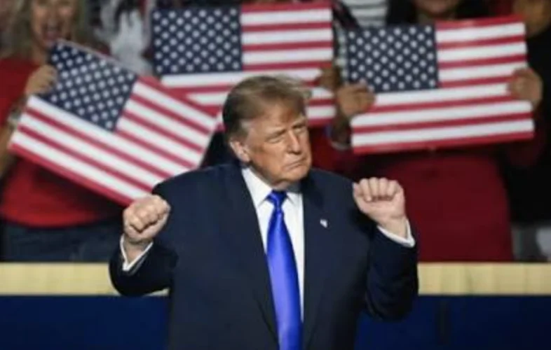Trump promete dólares a cada adulto de EE.UU. si gana el Congreso: de cuánto se trata