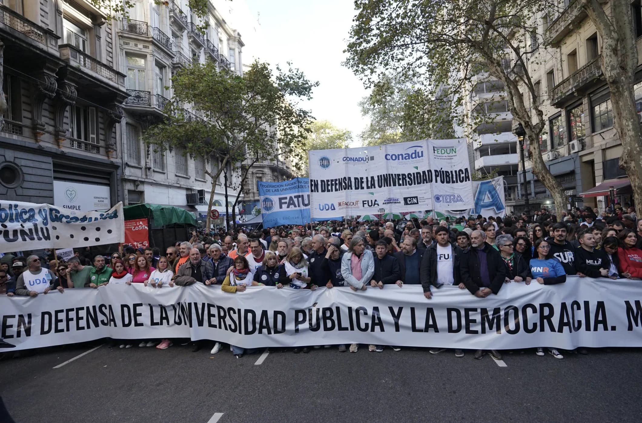 Marcha Federal Universitaria: paro de ATE y multa a Santilli