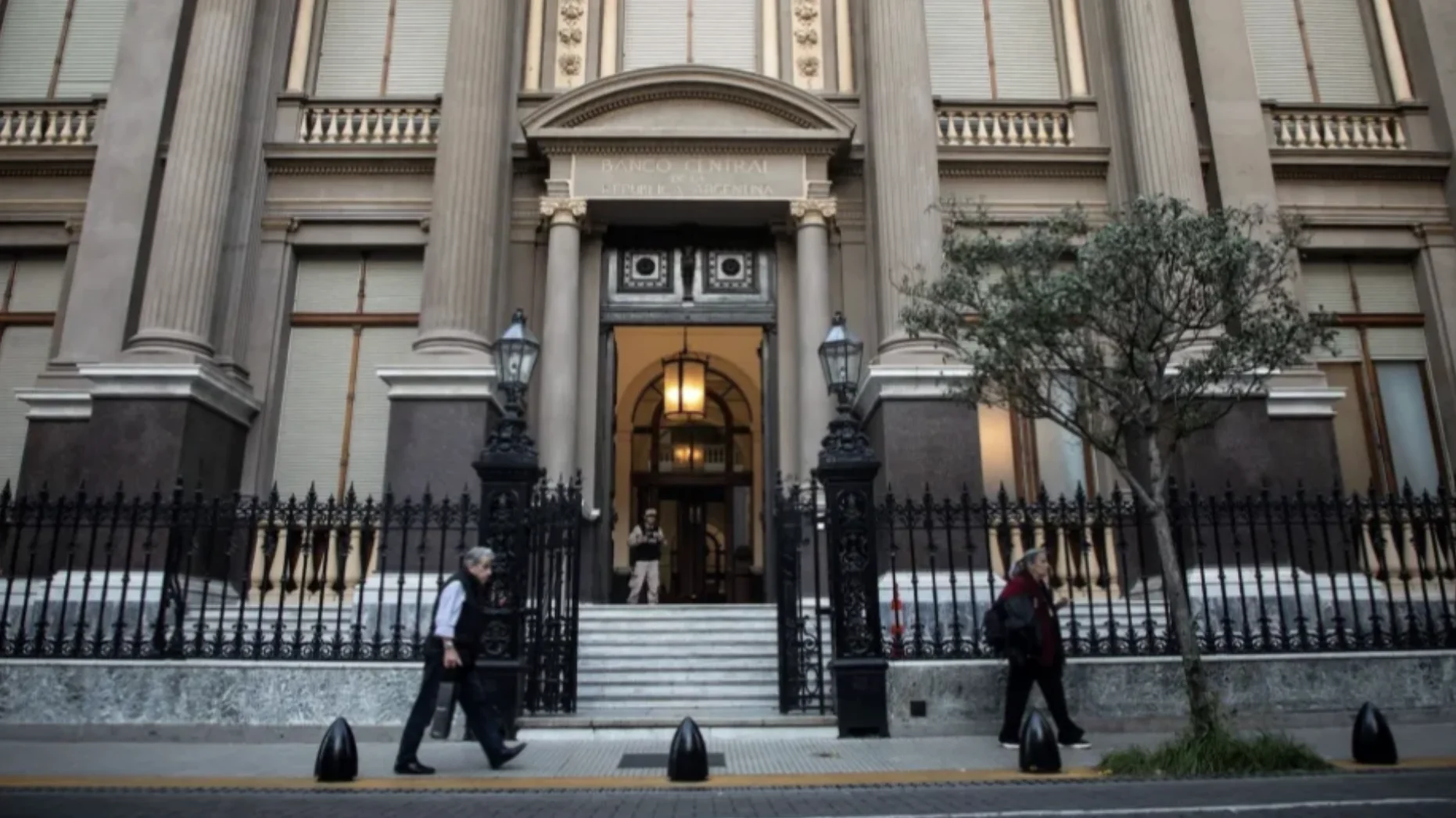Reforma del Banco Central: qué cambia en tu bolsillo si se aprueba
