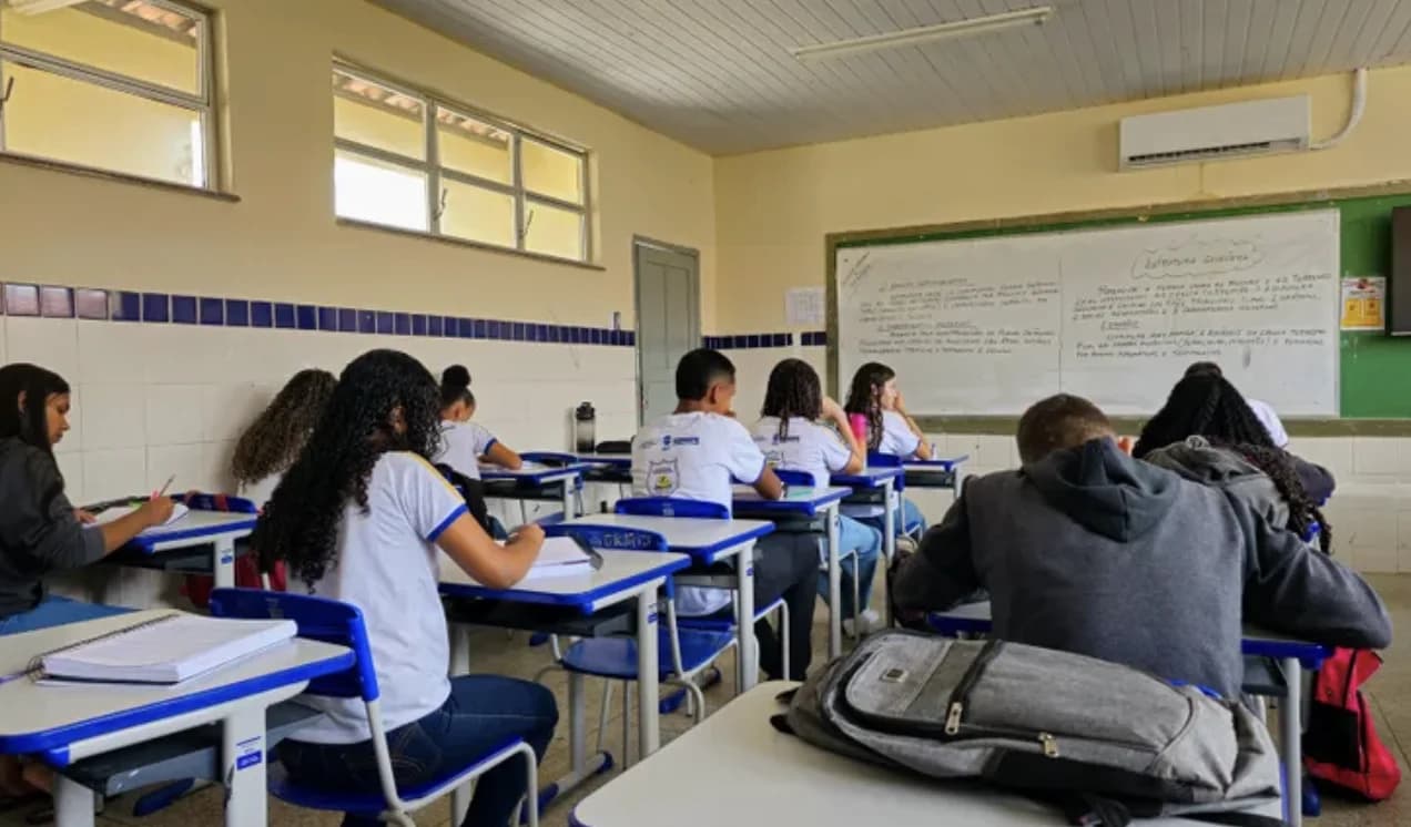 Pruebas PISA 2025: Argentina cayó en las tres áreas y volvió a niveles de 2006