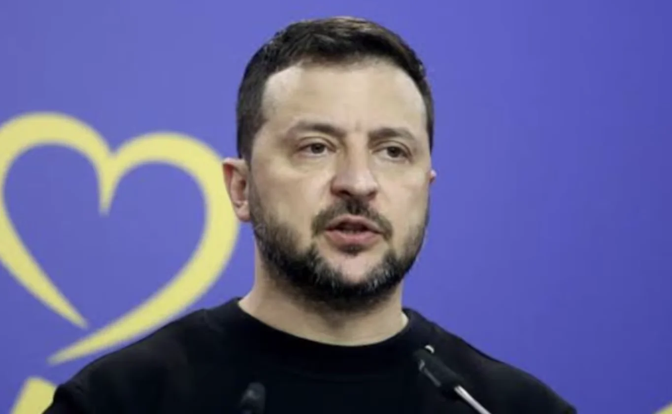 Zelensky advierte que el espacio aéreo ruso ya no es seguro